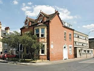 Yha Cambridge Hostel Exterior photo